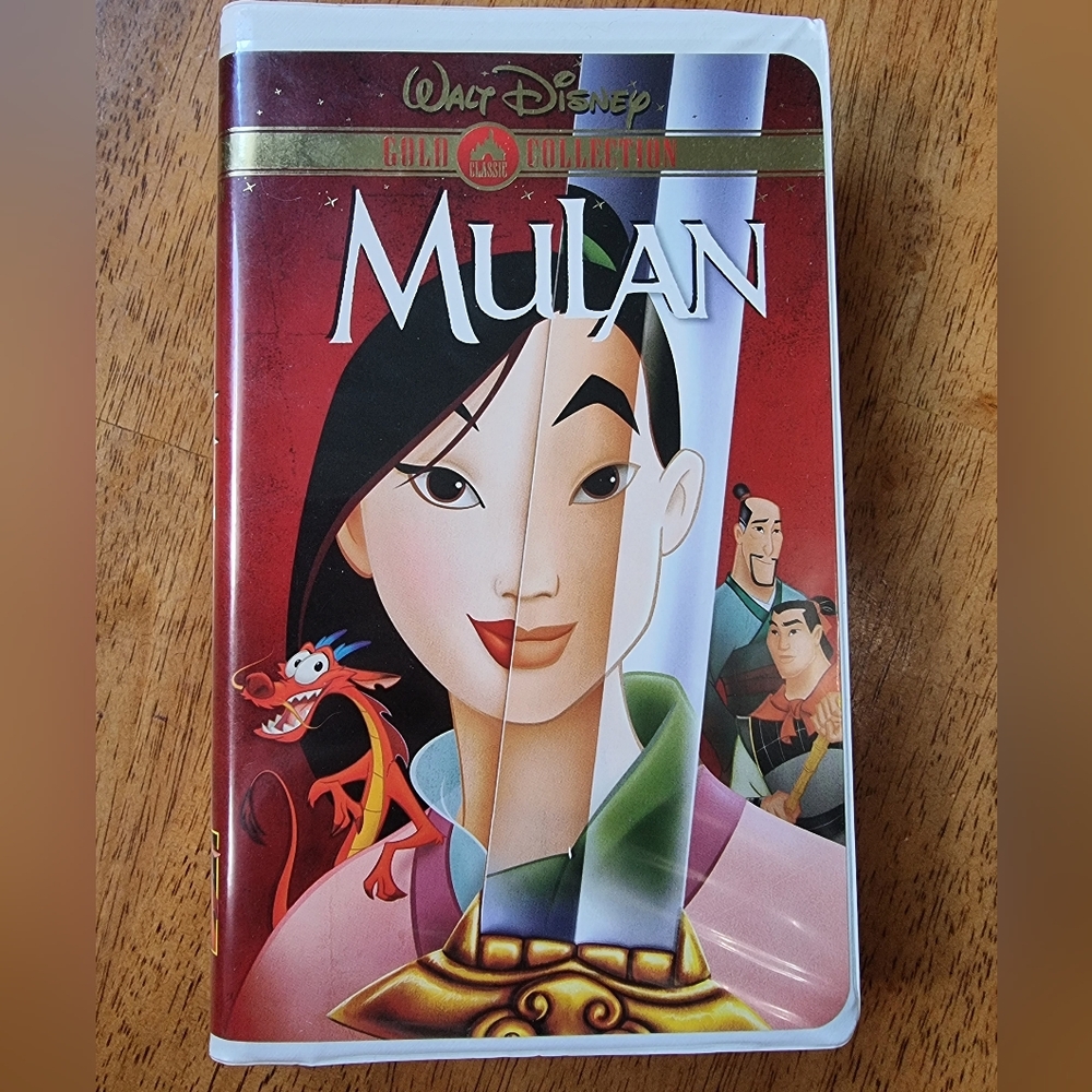 Walt Disney MULAN Gold Collection Clamshell VHS, 1999
